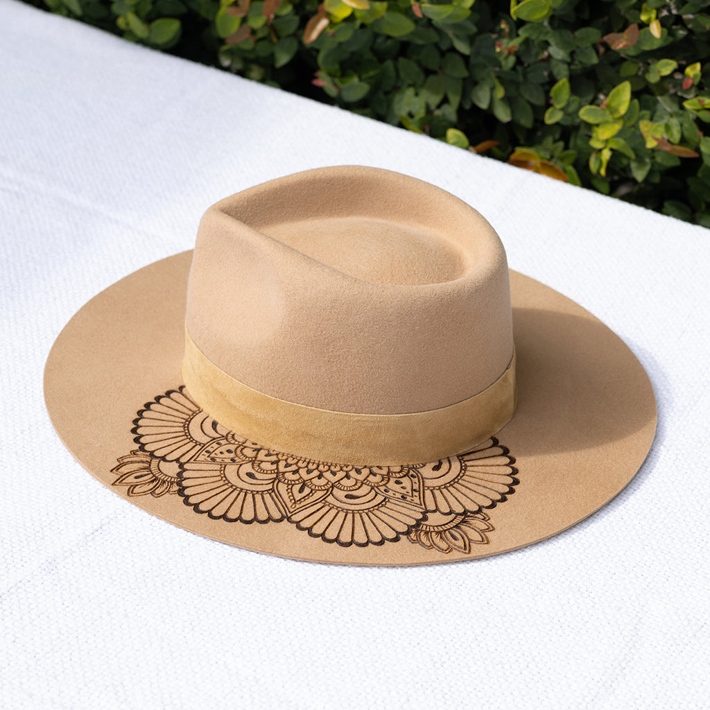 Milla Caramel Hat (medium)