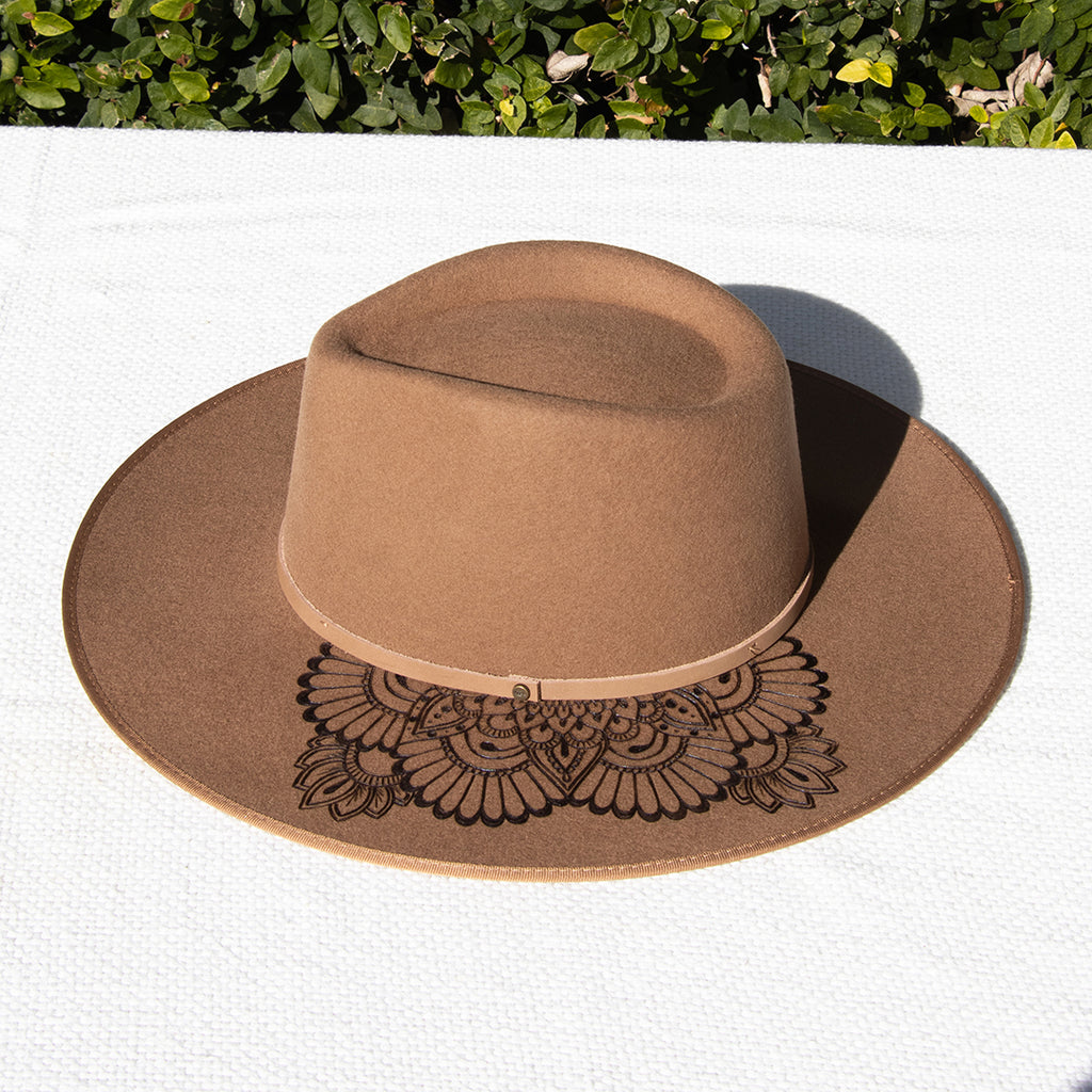 Milla Oak Hat (medium)