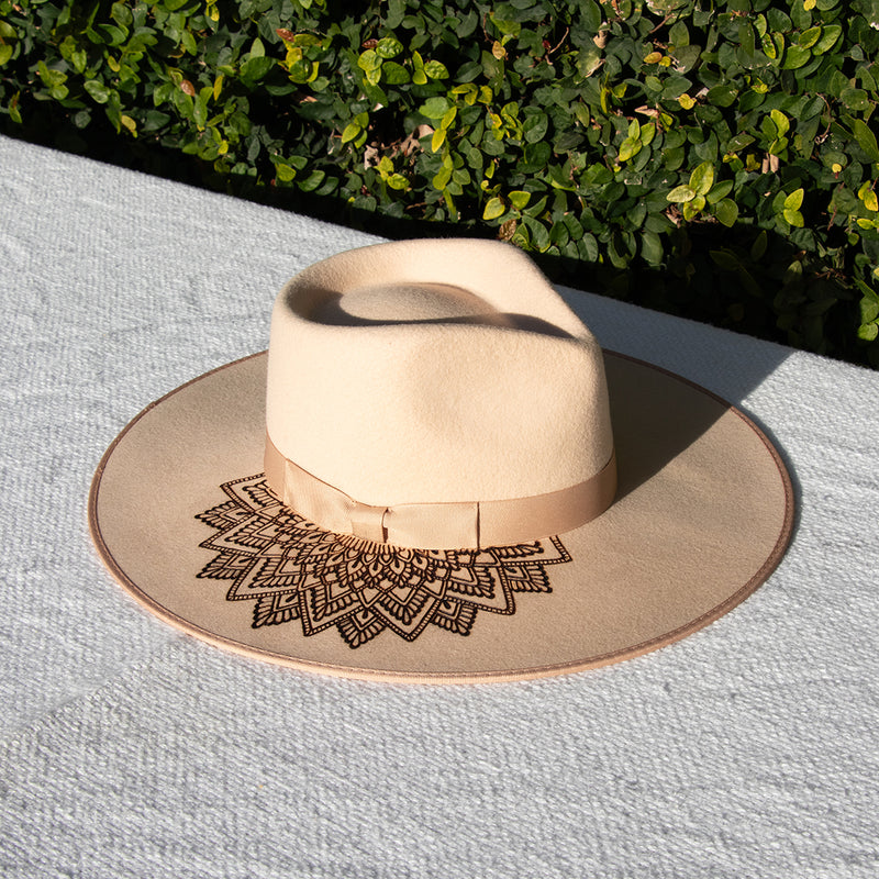 Harper Ivory Hat (medium)