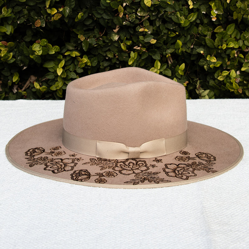 Blossom Sand Hat (medium)