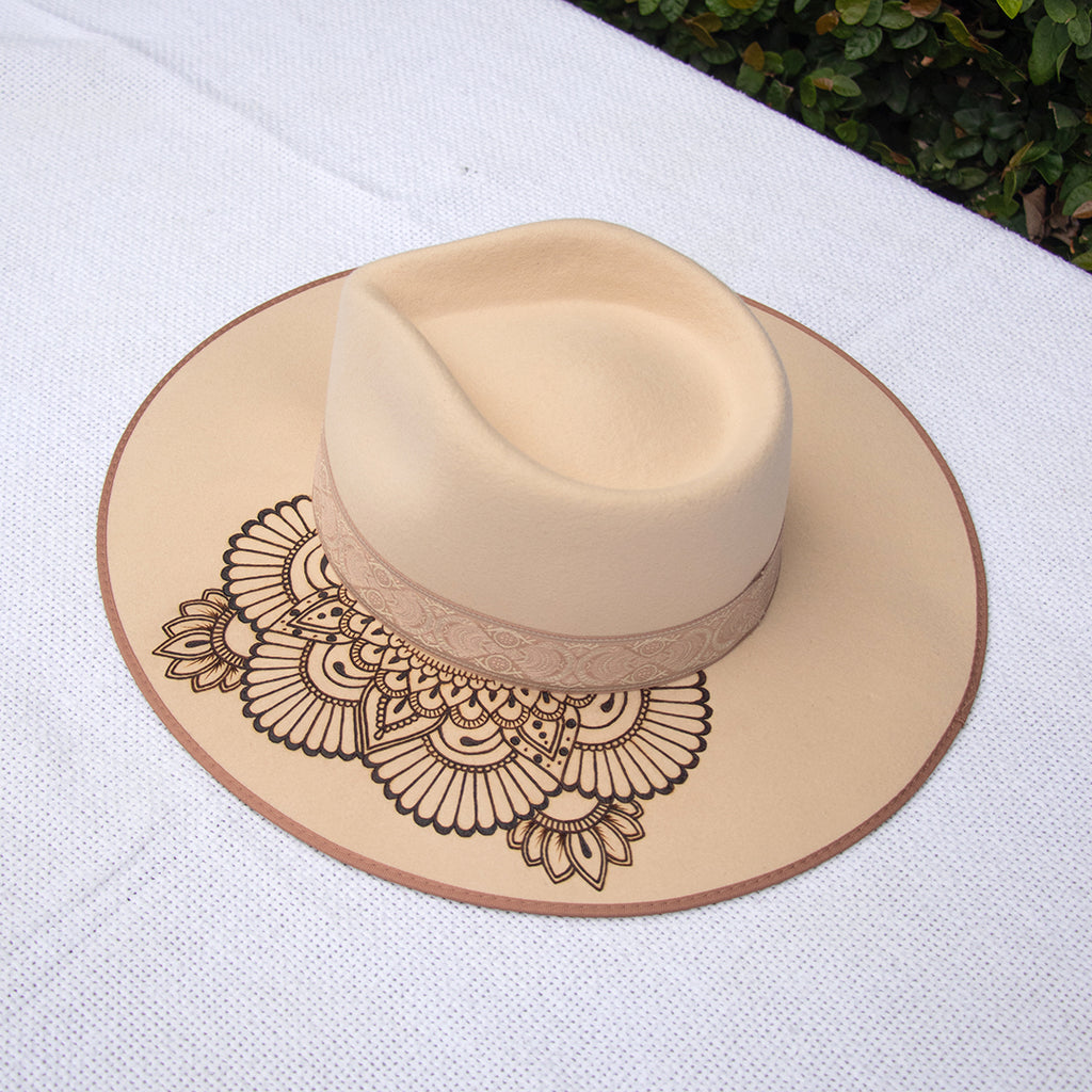 Milla Ivory Hat (Large)